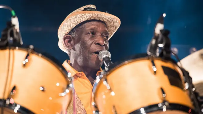 Tony Allen sur scène.