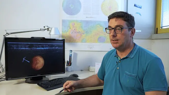 Roberto Orosei: "La parte más fascinante para mí es buscar evidencia de vida que pudo surgir en el pasado en Marte y nuestro descubrimiento es un pequeño paso en esa dirección".