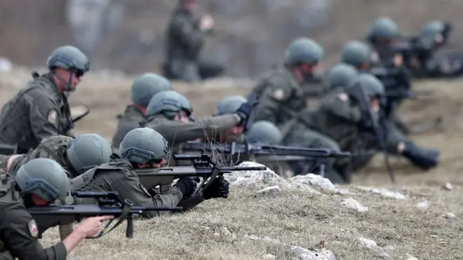 Pripadnici Eufora 2017. na vojnoj vežbi u Kalinoviku, mestu u Bosni i Hercegovini