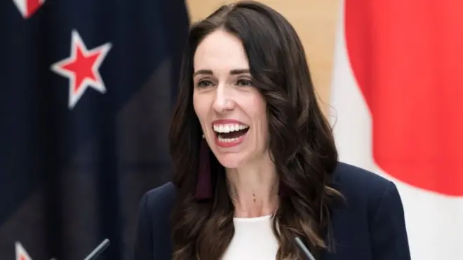 لومړۍ وزیرې جسېنډا ارډن پر خلکو غږ کړی چې بې احتیاطي دې نه کوي