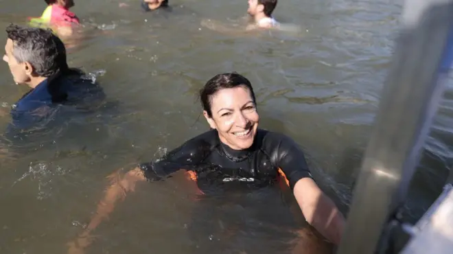 Kaže da je potpuno bezbedno - gradonačelnica Pariza