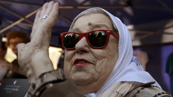 Hebe genera amores y odios en Argentina. Pero nadie duda que es un personaje.