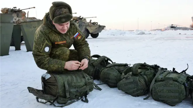 Российские саперы отправились в Сирию с аэродрома Чкаловский