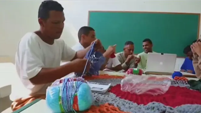 Brazilian criminals learning crochet