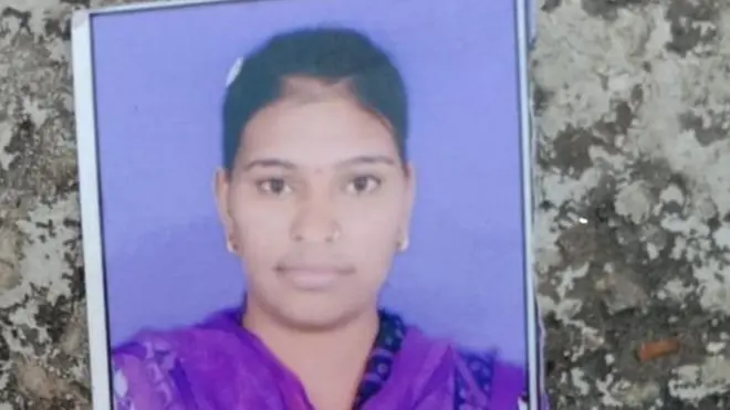 بھولی کی شادی اسی سال دنیش کے ساتھ ہوئی تھی