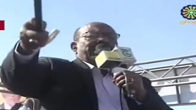 البشير:نعلم بأن لدينا مشاكل اقتصادية