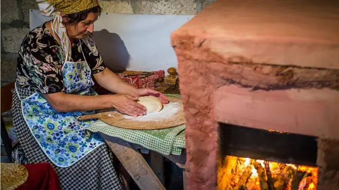 كيف تطور تحضير الخبز عبر العصور؟