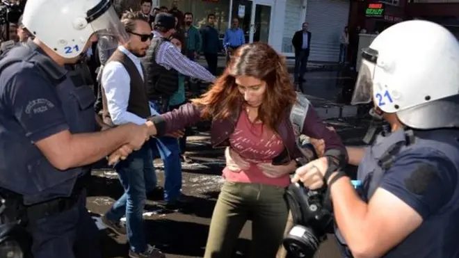 Diyarbakır'da protestolar