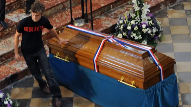 Bris Taton sahranjen je 6. oktobra 2009. godine, a suđenje i dalje nije u potpunosti okončano