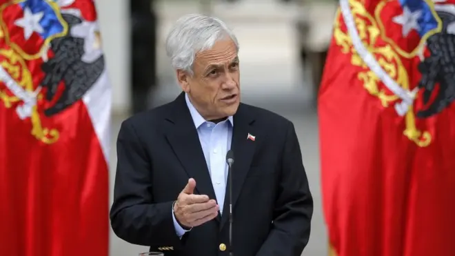 "Trabajamos en conformación de un nuevo equipo que represente el cambio", escribió Piñera en Twitter