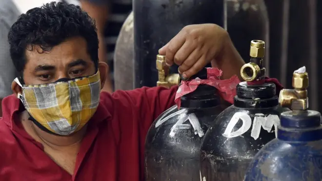 देश के कई अस्तपालों में ऑक्सीजन की कमी