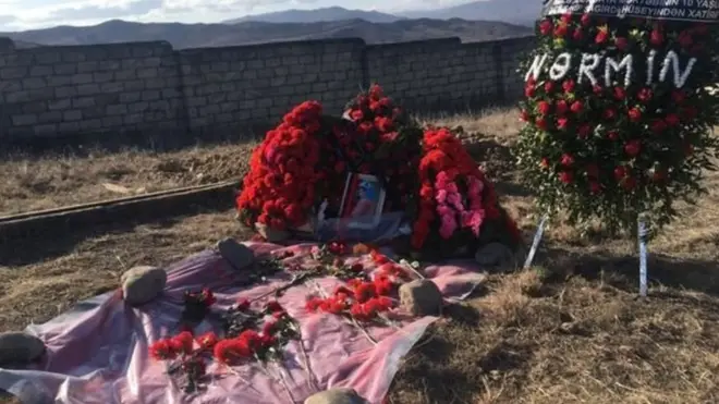 Qətlə yetirilmiş Nərmin QUliyevanın məzarı