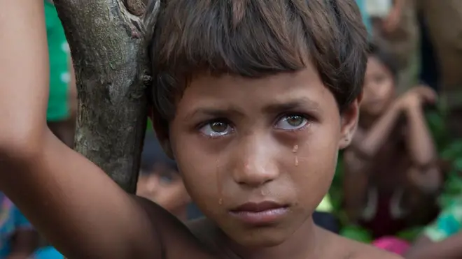 Seorang anak pengungsi Rohingya yang melintas ke Bangladesh.