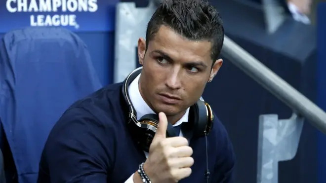 وكيل رونالدو قال إنه العرض تضمن راتبا سنويا 100 مليون يورو