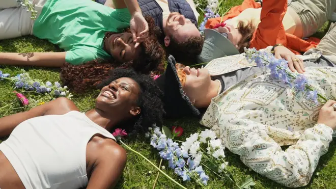 Le Soleil appartient à tout le monde.