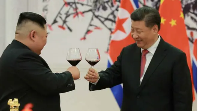 지난 1월 북한 김정은 위원장과 중국 시진핑 주석이 베이징에서 만나 환담을 나누고 있다
