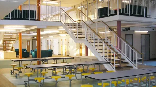 HMP워렌 힐 내부 시설