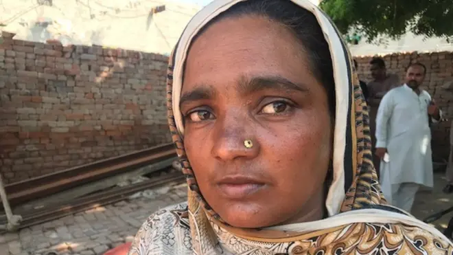 شیرون کی والدہ سوچتی ہیں کہ کاش اس دن وہ انھیں سکول نہ بھیجتیں