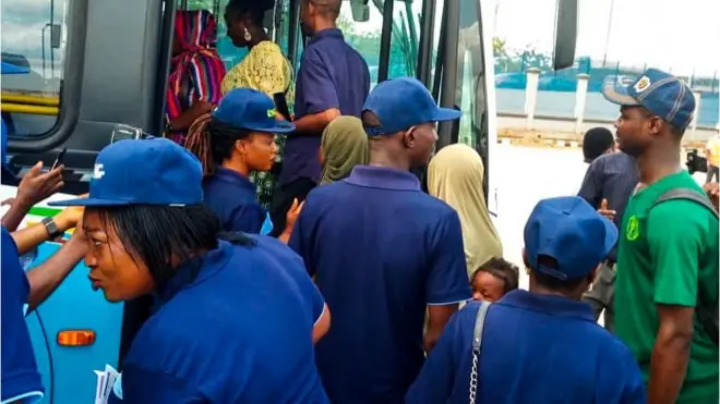 Awọn ero ni ibudokọ BRT