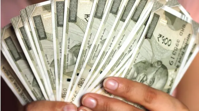 ఐదొందల నోట్లు