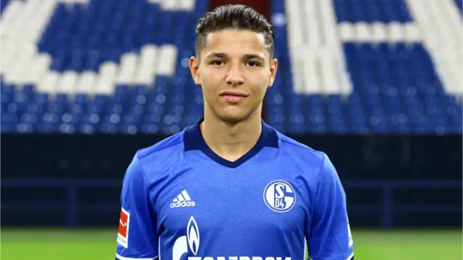 Le milieu international marocain de Schalke, Amine Harit