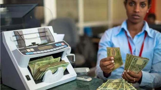 ገንዘብ ትቖጽር ዘላ ሰራሕተኛ ባንኪ