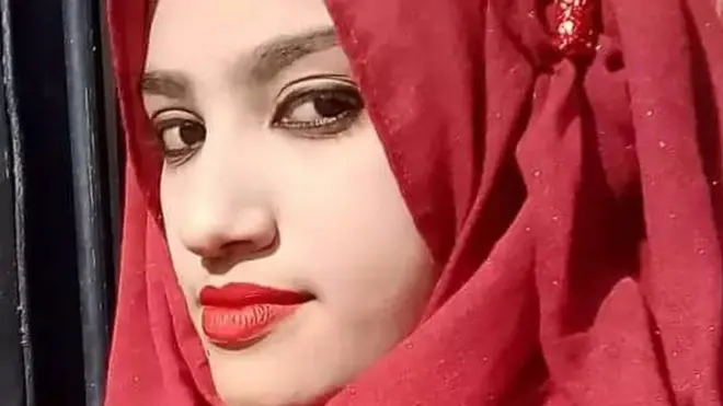 صورة فوتوغرافية لنصرت جاهان رافي