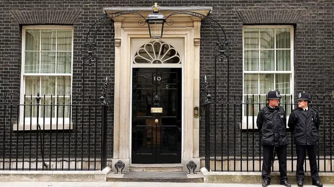 даунинг стрит 10