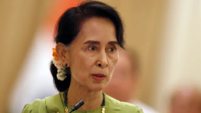 Para aktivis menganggap Aung San Suu Kyi tak berbuat banyak untuk mengakhiri krisis kemanusiaan di Rakhine.