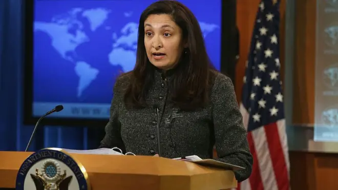 एक पुरानी तस्वीर में उज़रा ज़ेया. उन्होंने रिपब्लिकल और डेमोक्रेट, दोनों पार्टियों के कार्यकाल में अमेरिकी विदेशी विभाग में काम किया है. उनके दादा भारत से थे.