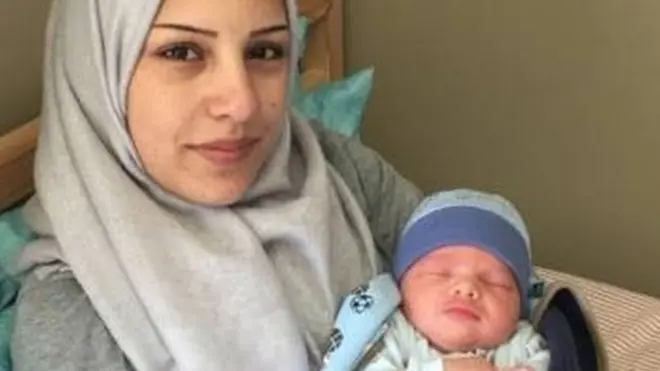 Afraa Bilan iyo Justin Trudeau oo jiifa ayaa ku sugan gurigiisa