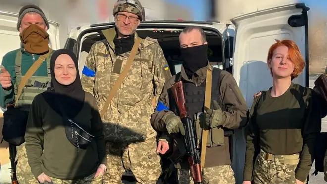 Dua orang Muslimah Ukraina, mengatakan Ramadan kali ini sangat memilukan. Namun bagi mereka, agama membuat mereka lebih kuat untuk melalui apa yang mereka sebut ujian dari Allah.