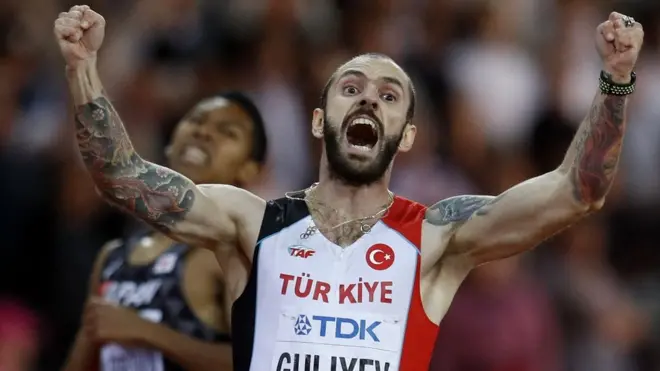 Ramil Gulivey zaferini böyle kutladı