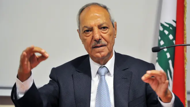 ناشر صحيفة السفير طلال سلمان