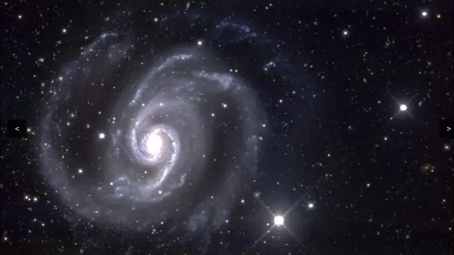 La cámara del proyecto DES captó esta imagen de la galaxia NGC 1566, una galaxia espiral a unos 50 millones de años luz de distancia en dirección en la constelación del Dorado.