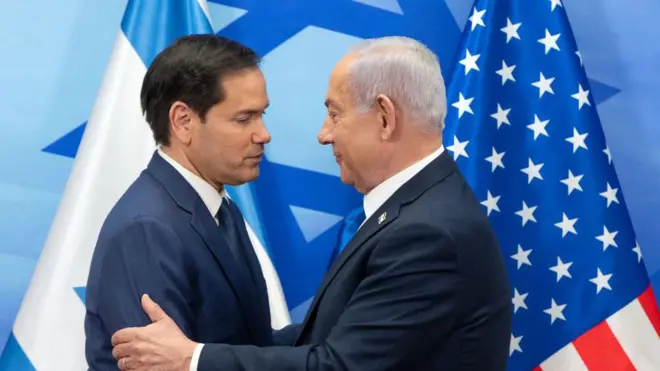 تصريحات نتانياهو ووزير الخارجية الأمريكي الزائر عززت المخاوف من إمكانية عدم استمرار إسرائيل في تنفيذ اتفاق وقف اطلاق النار بصيغته الحالية.