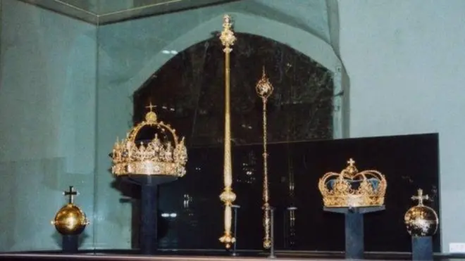 The stolen jewels belonged the Swedish monarchs who lived in the early 1600s