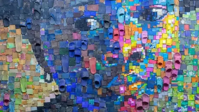 Portret od bačenih papuča