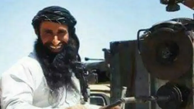 صورة نشرتها الصفحة الرسمية للمتحدث العسكري المصري على فيسبوك لمن يعتقد أنه "أبو أنس الانصاري السيناوي"