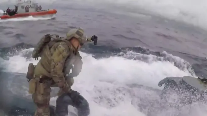 غارة خفر سواحل أمريكيين على غواصة يشتبه بحملها مخدرات