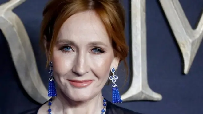 Джоан Роулинг взяла за основу для новых рассказов тематические уроки из школьной программы Хогвартса