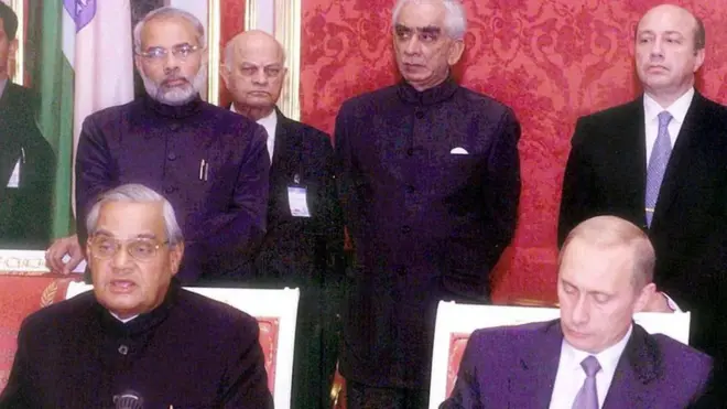 2001માં પુતિન રશિયાના રાષ્ટ્રપતિ હતા