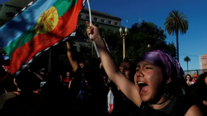 El incidente provocó protestas en Bariloche de la comunidad mapuche y otras organizaciones sociales.