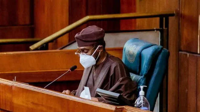 Femi Gbajabiamila, di Speaker of di House na im sponsor di executive bill on Tuesday 28 April, 2020.