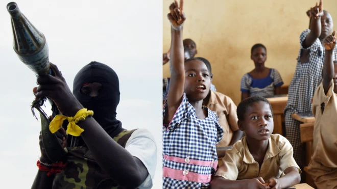 Ọkunrin to fi aṣọ dudu boju, gbe ohun ija oloro dani wa ni apa ọtun, awọn akẹkọọ ile ẹkọ alakọbẹrẹ wa ni apa osi