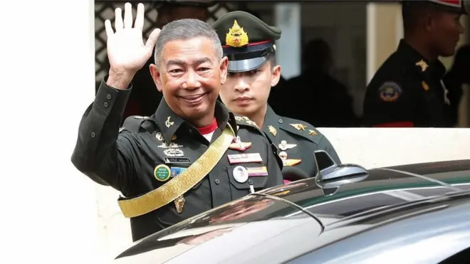 พล.อ.อภิรัชต์ คงสมพงษ์