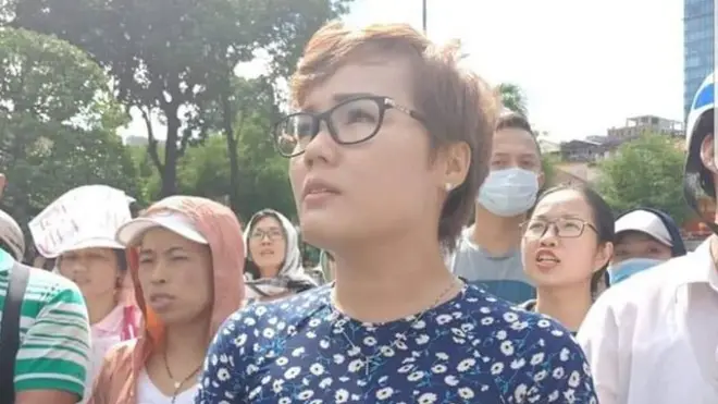 Chị Nguyễn Ngọc Lụa cho hay vừa ra khỏi nhà thờ Đức Bà thì bị bắt