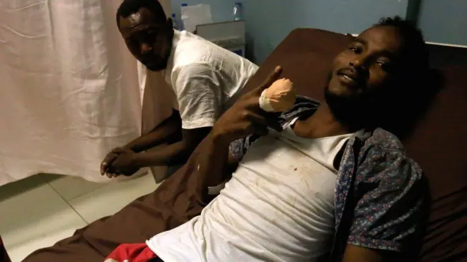 بعض المصابين في العنف