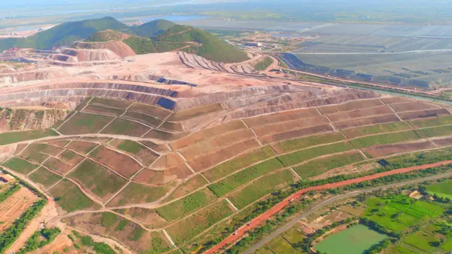 လက်ပံတောင်းတောင် ကြေးနီစီမံကိန်းမြင်ကွင်း