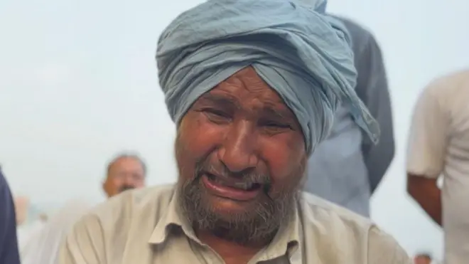 ਰੋਂਦੇ ਹੋਏ ਨਿਰਵੈਰ ਦੇ ਦਾਦਾ 